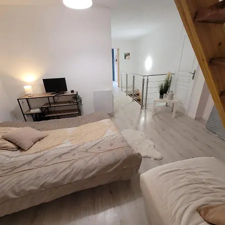 Maison Au Coeur Du Village De 3km De La Holiday home