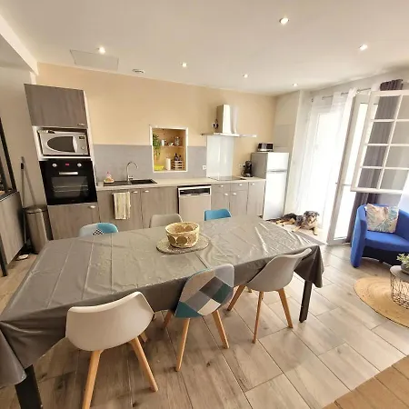 Maison Au Coeur Du Village De 3km De La Holiday home